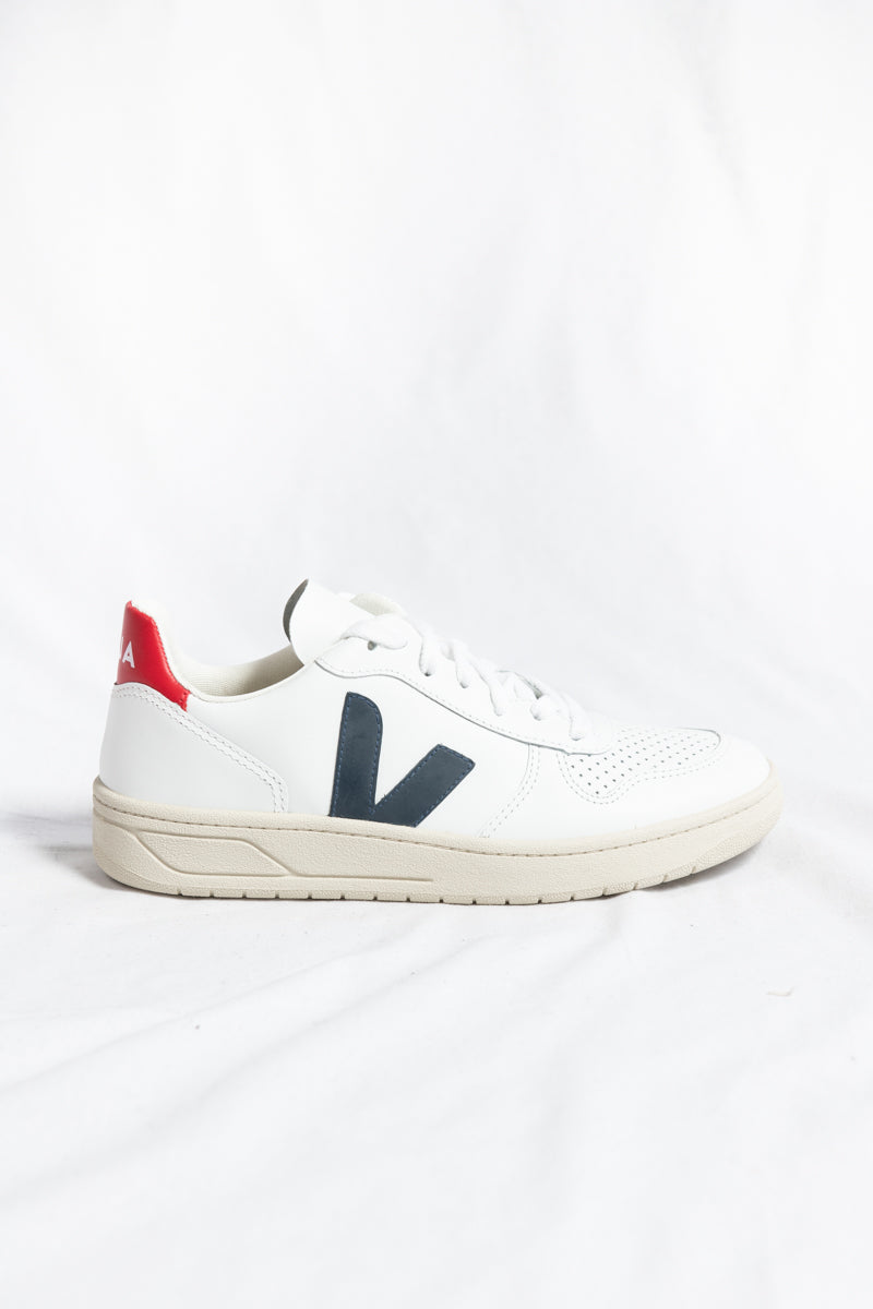 Veja hot sale v10 red